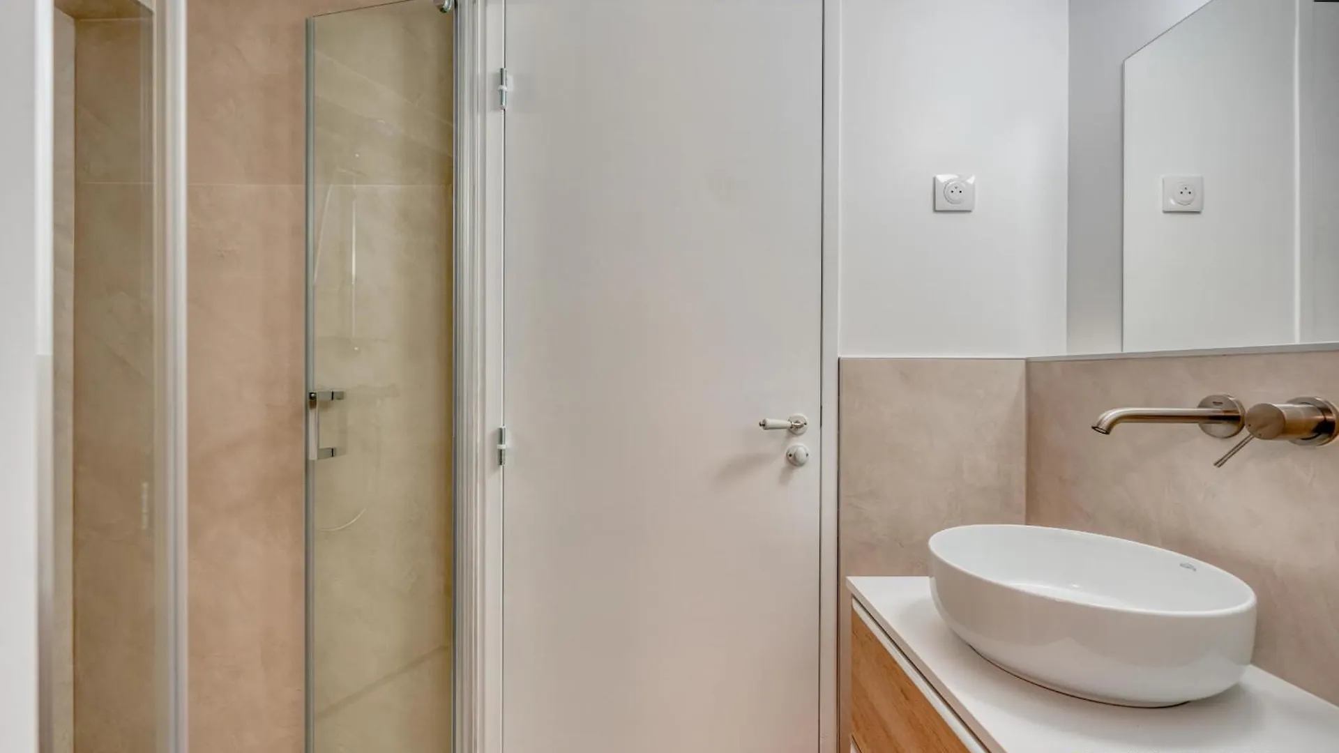 Apartment Beautiful Studio - Chauchat - Flexliving Paris