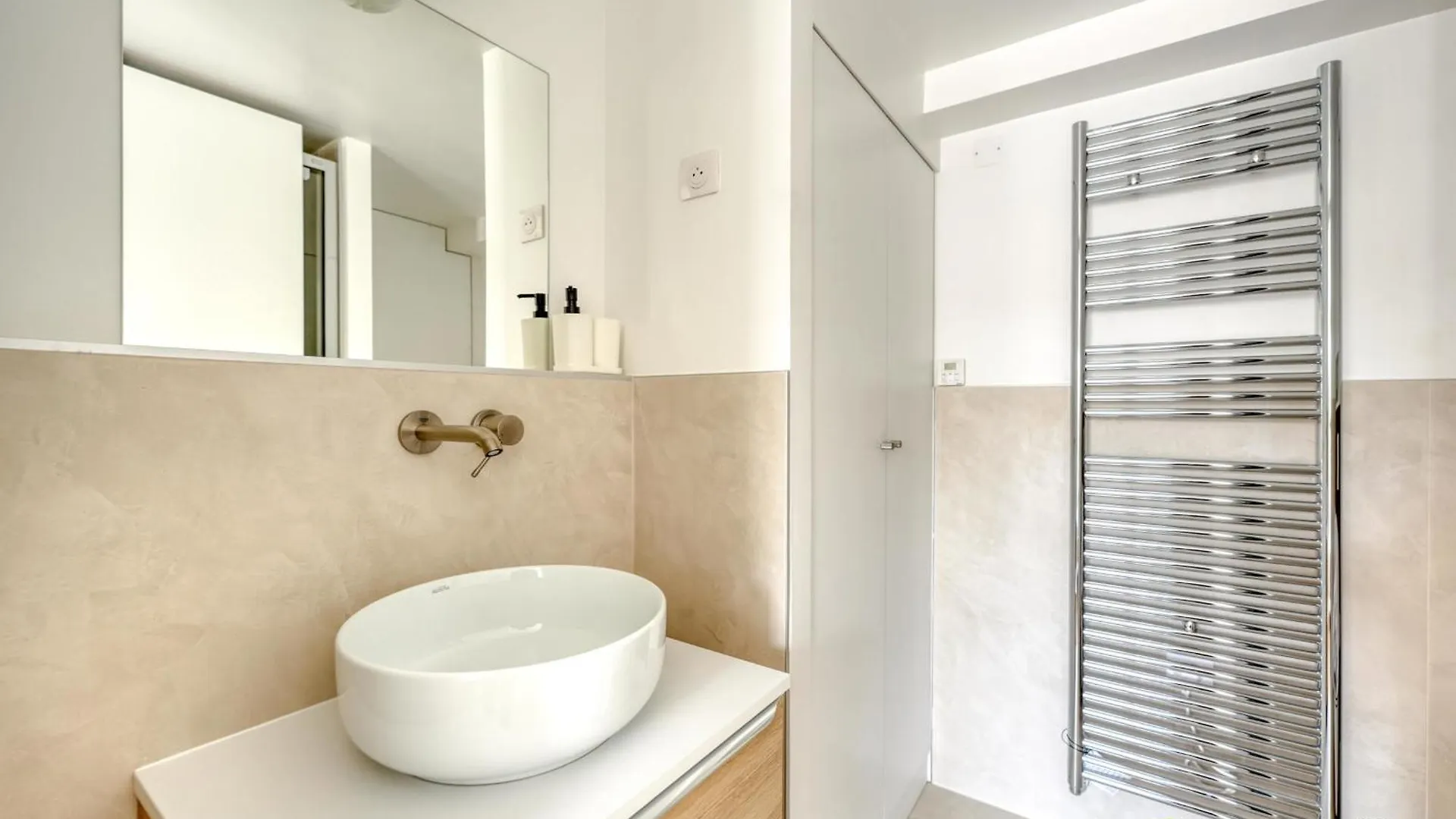 Beautiful Studio - Chauchat - Flexliving Paris 0*,